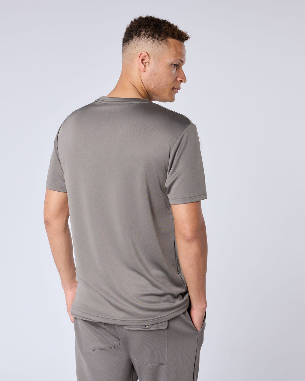 Arlo Regular Fit Pocketed T-Shirt - Charcoal